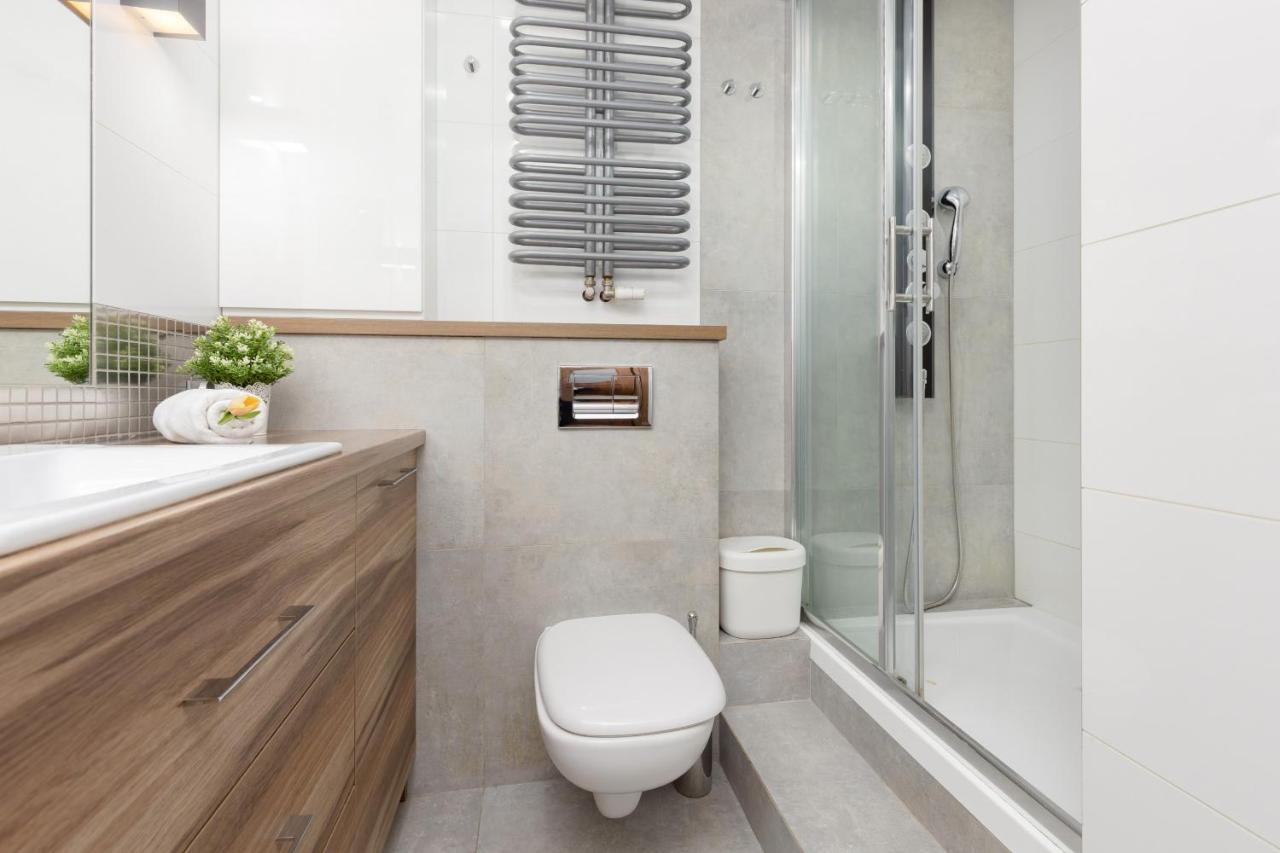 Warsaw Magellana Apartment By Noclegi Renters エクステリア 写真